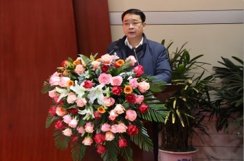 穩(wěn)字當(dāng)頭 穩(wěn)中求進丨西保集團召開2022年工作會議